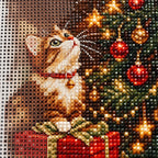 cat beside a Christmas tree diamond painting drill and canvas detail