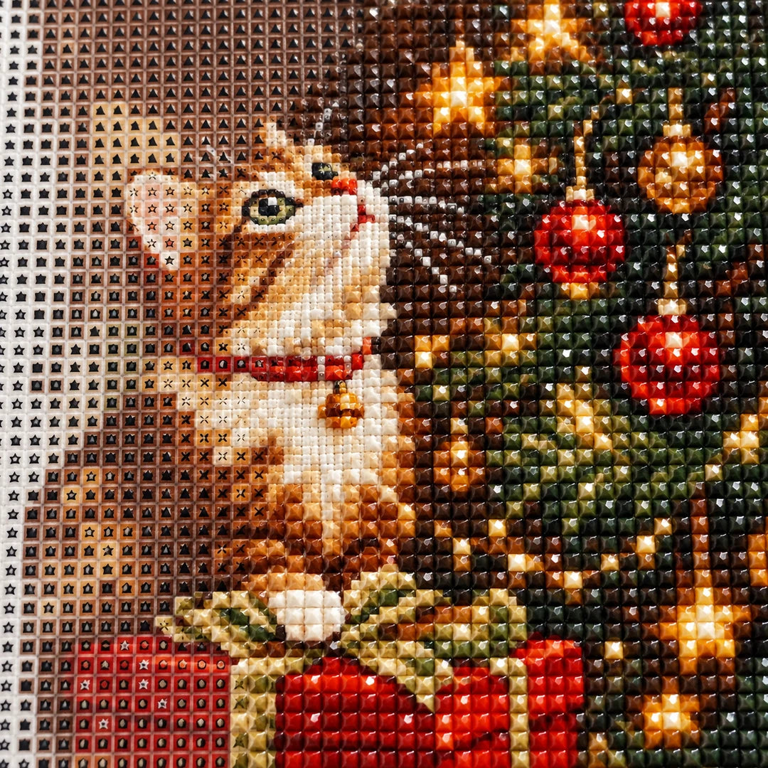 cat beside a Christmas tree diamond painting drill and canvas detail